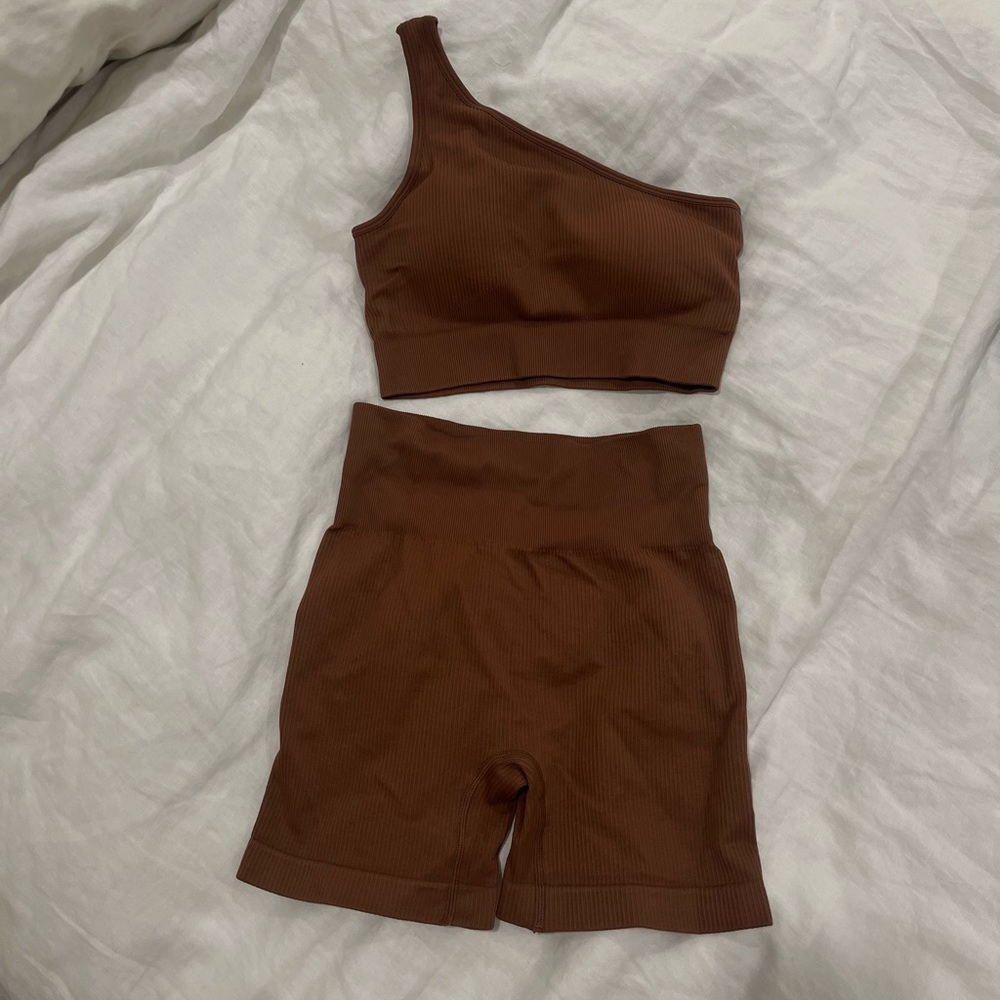 Mocha Workout Set, Matching Set - Unwashed/Unworn